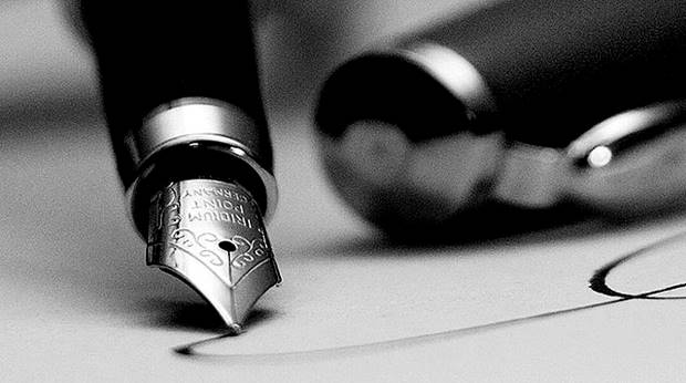 http://www.photographymad.com/files/images/pen-nib.jpg